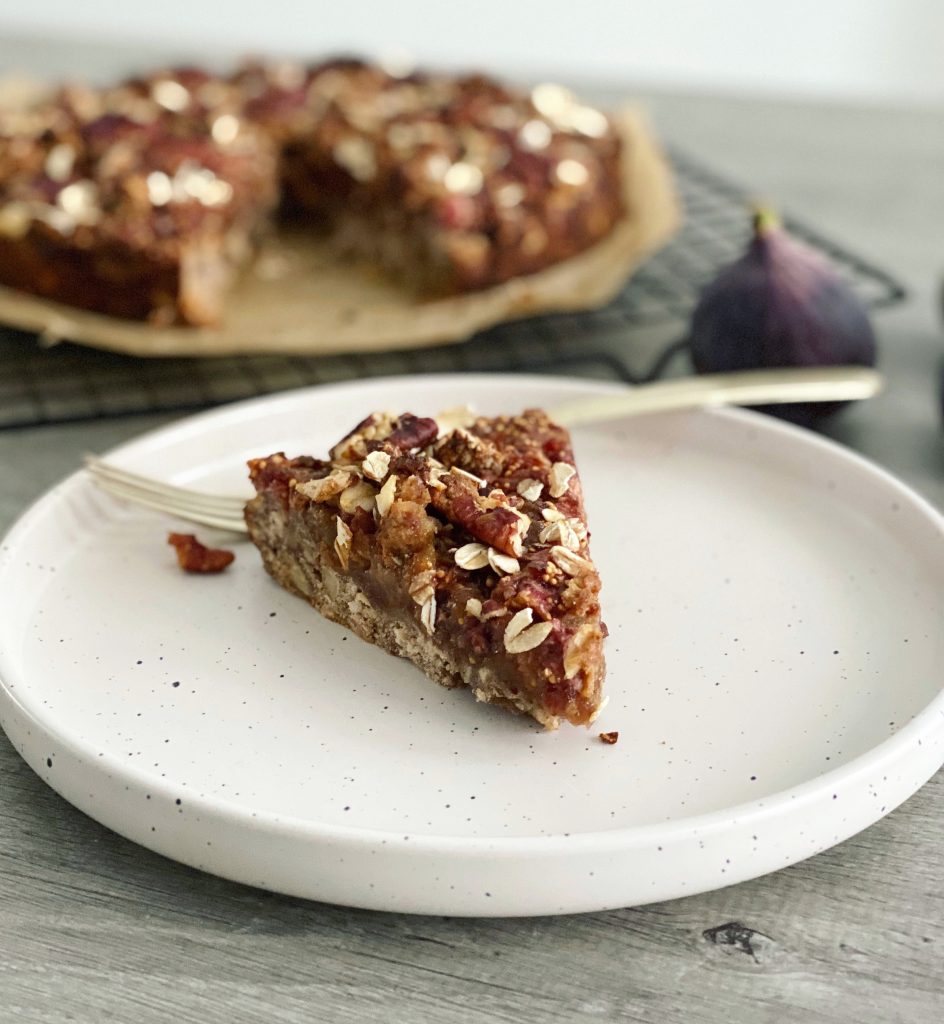 pecan crumbletaart met verse vijgen en dadels gezond